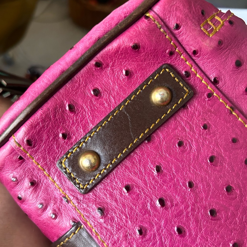 RARE magenta pink, purple, authentic Dooney, and Bourke bag - Picture 17 of 17